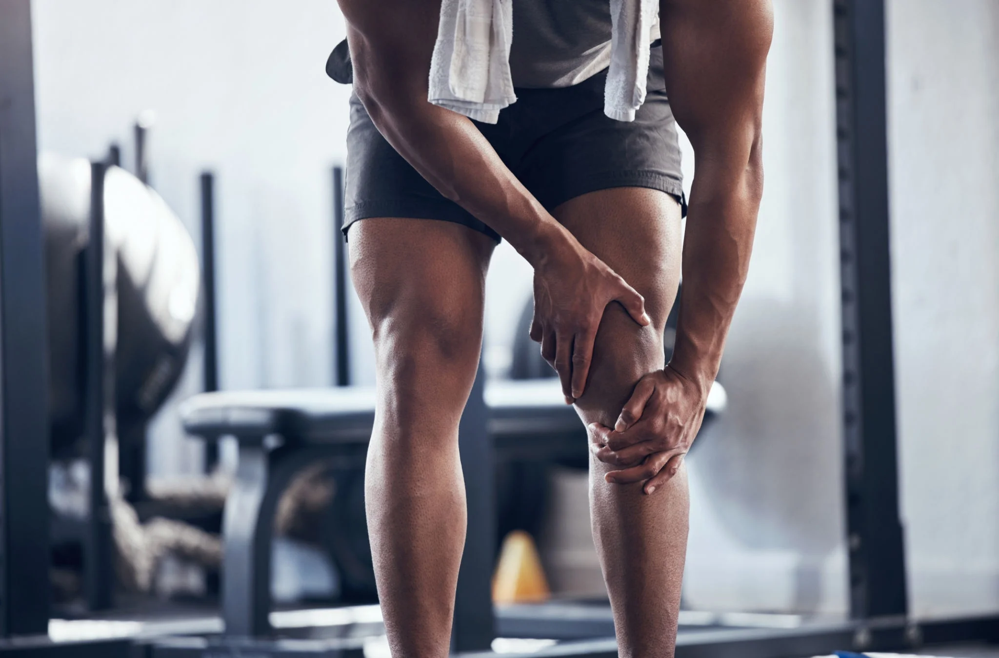 Squatting mistakes that may cause knee pain